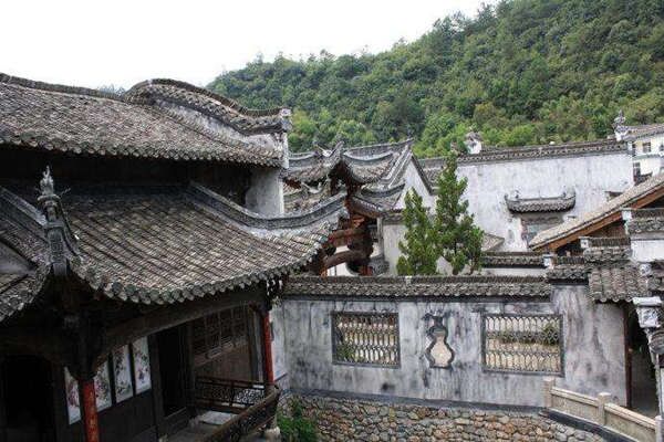 哪套房子的风水与自己关系***大-第2张-民俗文化-玉仓库