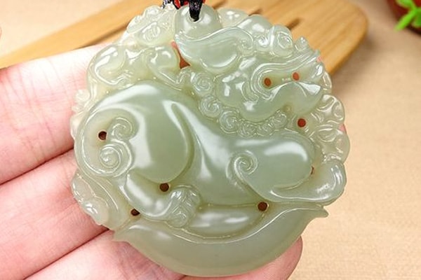 玉翡翠怎么辨别真假 翡翠玉是翡翠吗?
