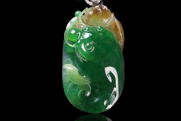 翡翠能盘玩吗-第3张-珠宝石-玉仓库