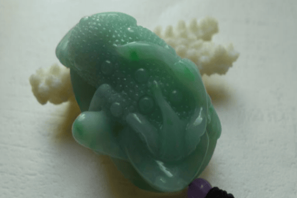 翡翠金蟾吊坠的寓意_寓意都很美好-第2张-翡翠-玉仓库