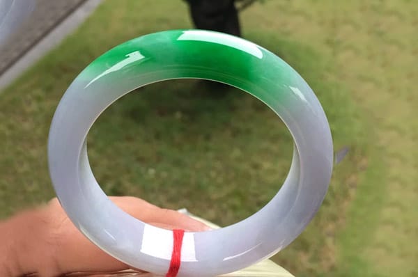 拥有爱之力的能量石翡翠