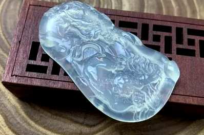 秀岩玉和翡翠有什么区别?有什么区别-翡翠-第3张-翡翠-玉仓库
