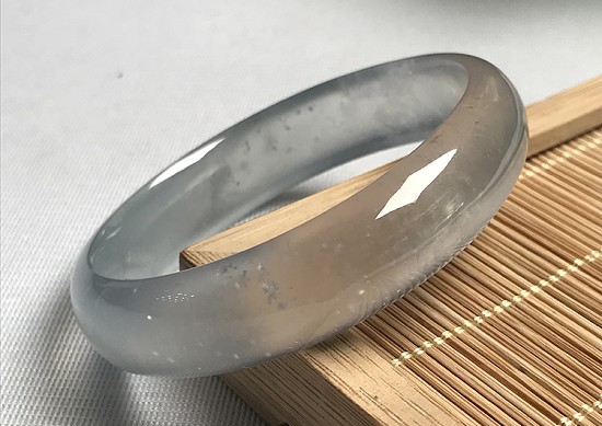 实用贴：跟团旅游买到假翡翠怎么办?