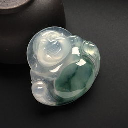 飘花翡翠镯子如何挑选？翡翠飘花手镯怎么选？