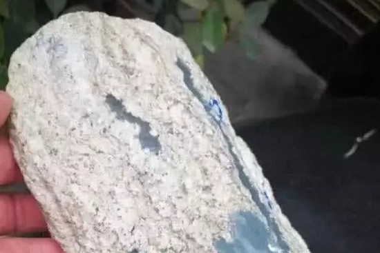 老南齐翡翠原石价格