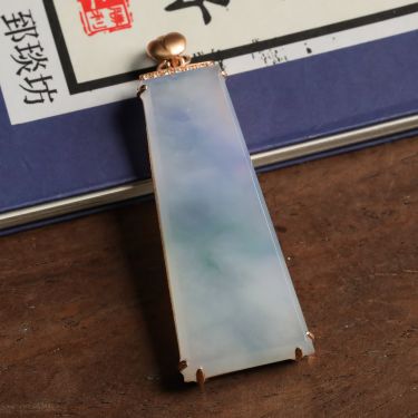 翡翠饰品_也被称之为中国的东方瑰宝