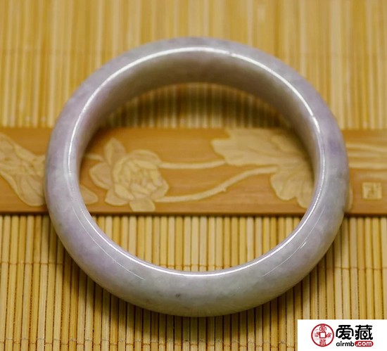 影响豆种翡翠价格的因素，你知道哪些呢?