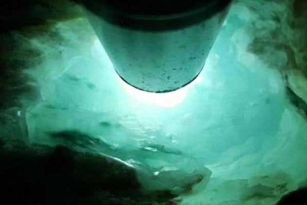 翡翠原石没有种水好吗_翡翠原石种水怎么判断