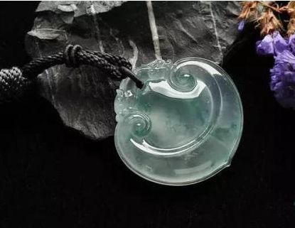 我国翡翠市场的特点是什么_翡翠玩家必学的知识-第2张-翡翠-玉仓库