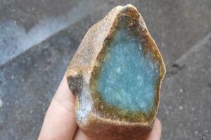 翡翠原石黄雾是越大越好吗