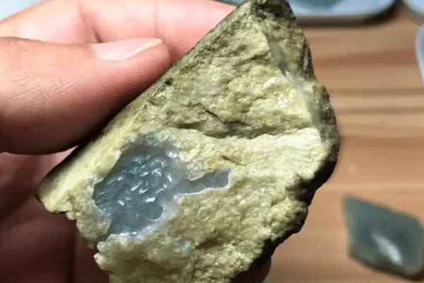 翡翠原石的切割方法有什么_翡翠原石切割要注意什么-第3张-翡翠-玉仓库