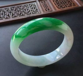 翡翠有分哪几个级别_翡翠分哪几个等级?