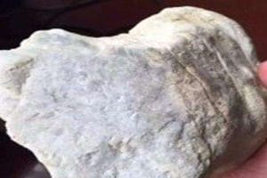 在哪里可以捡到翡翠原石，在哪里可以捡到翡翠原石呢