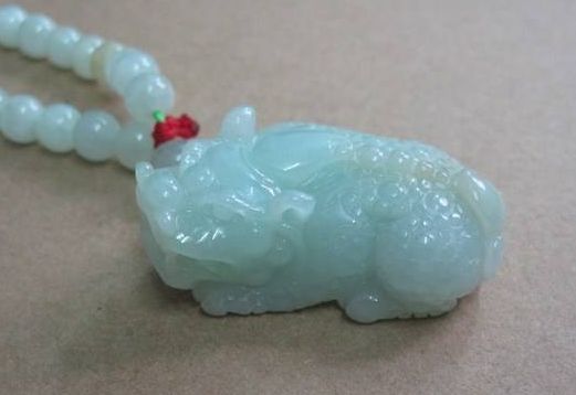 翡翠貔貅价格受什么因素影响__翡翠貔貅各档次价格是多少钱