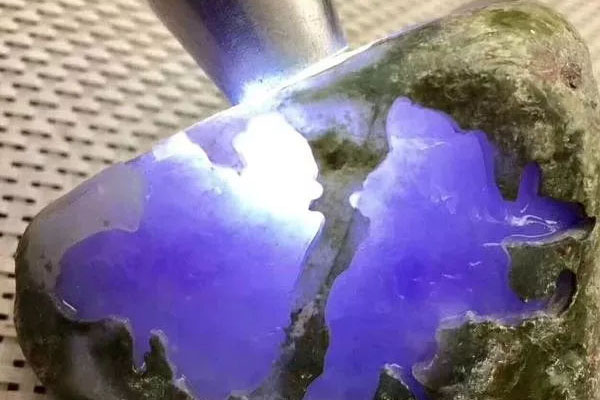 翡翠原石出售价格表