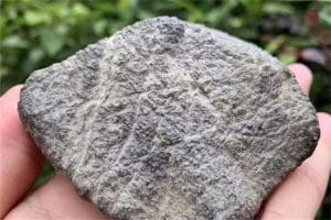 去哪里可以找翡翠原石,去哪里可以找翡翠原石呢