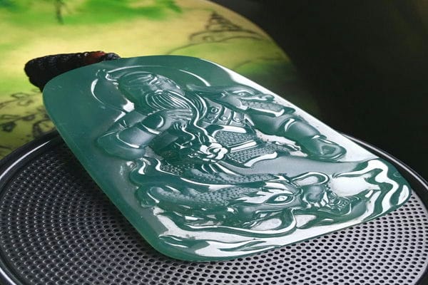 如何鉴别真伪翡翠原石_翡翠原石是怎么作假的