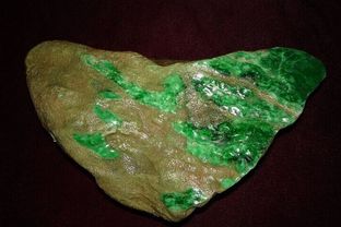 翡翠手镯加工工艺是有几个步骤？翡翠手镯加工工艺分为哪几个步骤？
