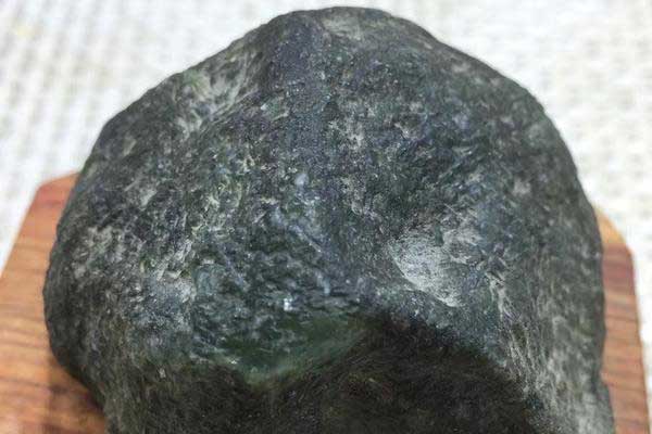 翡翠原石灯泡价格
