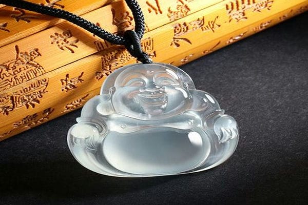 冰种翡翠挂件选购要点_冰种翡翠挂件值多少钱