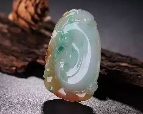 玉石市场买翡翠要注意什么_要格外小心这几点-第2张-翡翠-玉仓库