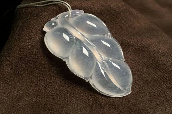 如何选购翡翠挂件_挑选翡翠挂件四大要点