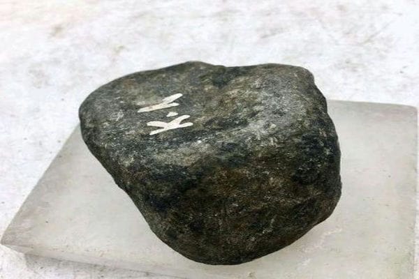 赌石的时候应该注意些什么问题___赌石注意事项分析