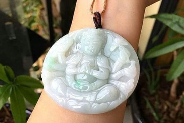 翡翠糯化起冰什么意思_实物分析帮你理解清楚