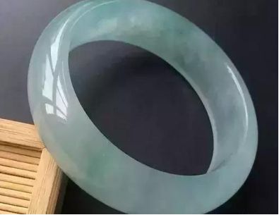 什么样的翡翠才是真正好的翡翠_必须具备这四点-第3张-翡翠-玉仓库