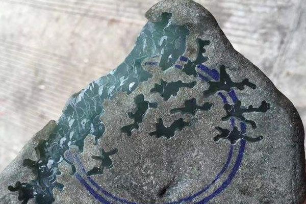 翡翠原石分布在哪个地方_翡翠原石哪里能发现