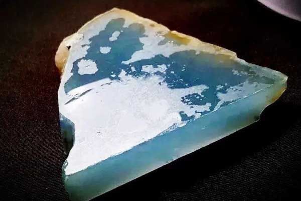 切开的翡翠原石如何鉴定品质_翡翠原石切后怎么判断-第2张-翡翠-玉仓库