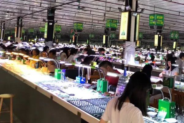 翡翠玉石一般加工的价格是多少_翡翠玉石加工厂赚钱吗-第2张-翡翠-玉仓库