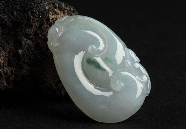 翡翠如意的款式和多少钱,这些翡翠如意有着很好的寓意哦-第2张-翡翠-玉仓库