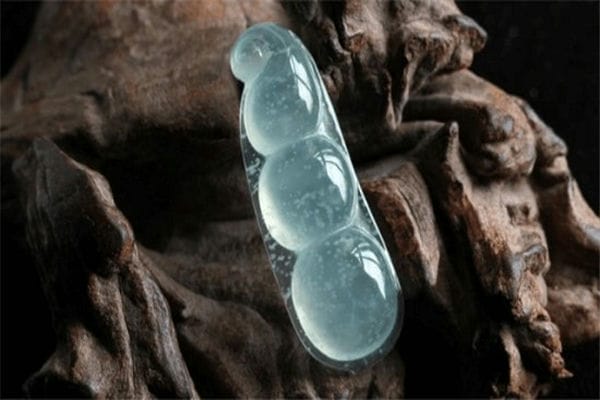 玻璃种翡翠有雪花棉好还是没有好?如何样要看这些因素！-第4张-翡翠-玉仓库