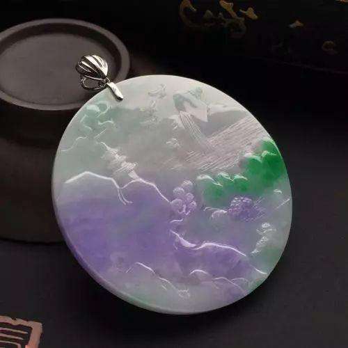 如何鉴定春带彩翡翠的真假_春带彩翡翠有哪些价值