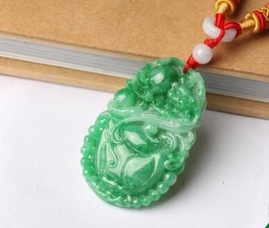 铁龙生翡翠值不值钱_铁龙生翡翠升值空间怎么样-第3张-翡翠-玉仓库