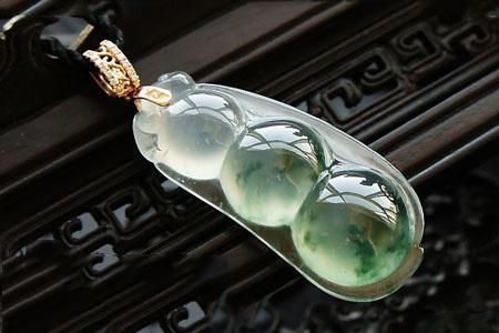 如何鉴定翡翠的真假_鉴别翡翠的真伪有哪些标准