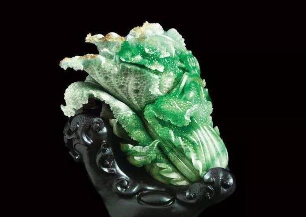 翡翠摆件为什么要底座-底座艺术重要性-翡翠摆件知识-第3张-翡翠-玉仓库