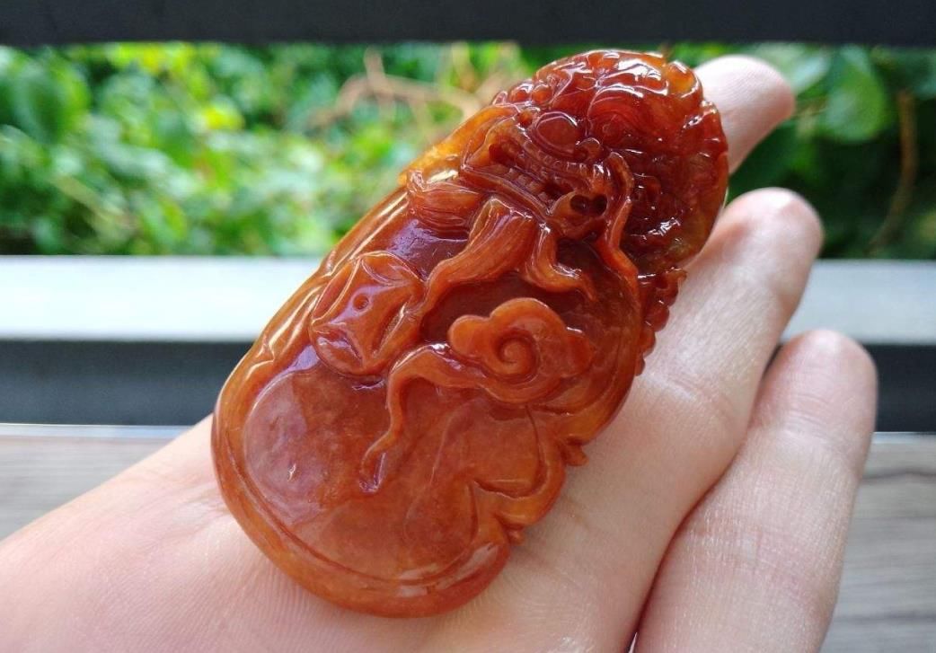 如何判断A货翡翠多少钱？A货翡翠多少钱一定昂贵吗？-第2张-翡翠-玉仓库