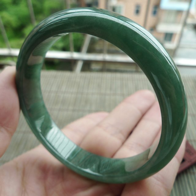 翡翠的颜色划分以及不同颜色的价值定位，很重要-第3张-翡翠-玉仓库
