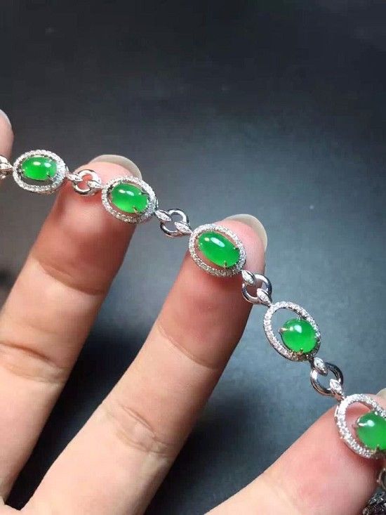 翡翠项链多少钱切割加工机器