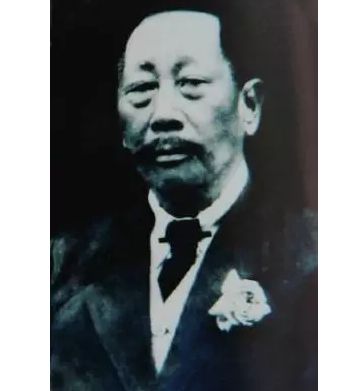 两大翡翠传奇人物：毛应德、李本仁
