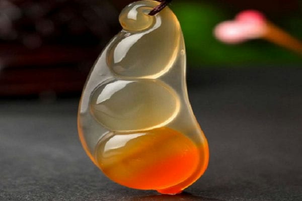 冰彩玉髓的鉴别方法_它的特性有哪些呢-第2张-翡翠-玉仓库