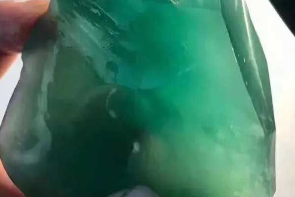 翡翠原石扒皮后如何加工_翡翠原石扒皮后怎么办-第2张-翡翠-玉仓库