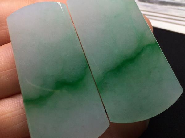 属牛人适合佩戴翡翠吗_属兔的人适合佩戴什么？