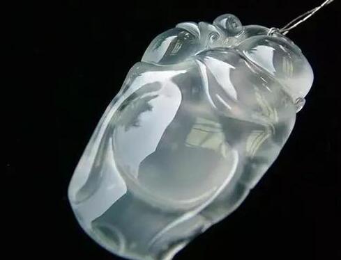 一分钟搞懂翡翠和玉的辨别方法_读读受益匪浅