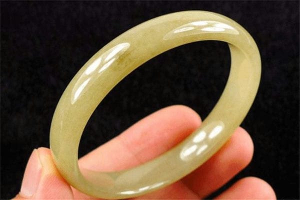什么是翡翠?影响它价格的因素多吗？-第3张-翡翠-玉仓库