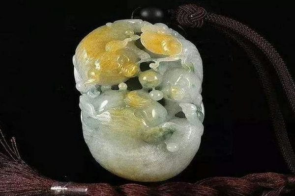 翡翠手把件选购几大要点_翡翠手把件不同寓意解读-第2张-翡翠-玉仓库
