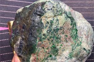 辽宁翡翠原石一般价格,辽宁翡翠原石一般价格多少-第3张-翡翠-玉仓库