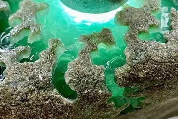 苹果绿翡翠的价格多少_翡翠原石苹果绿怎么样-第2张-翡翠-玉仓库